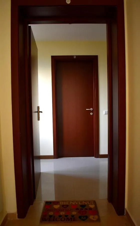 Terra Complex Hotel Razlog Apartment