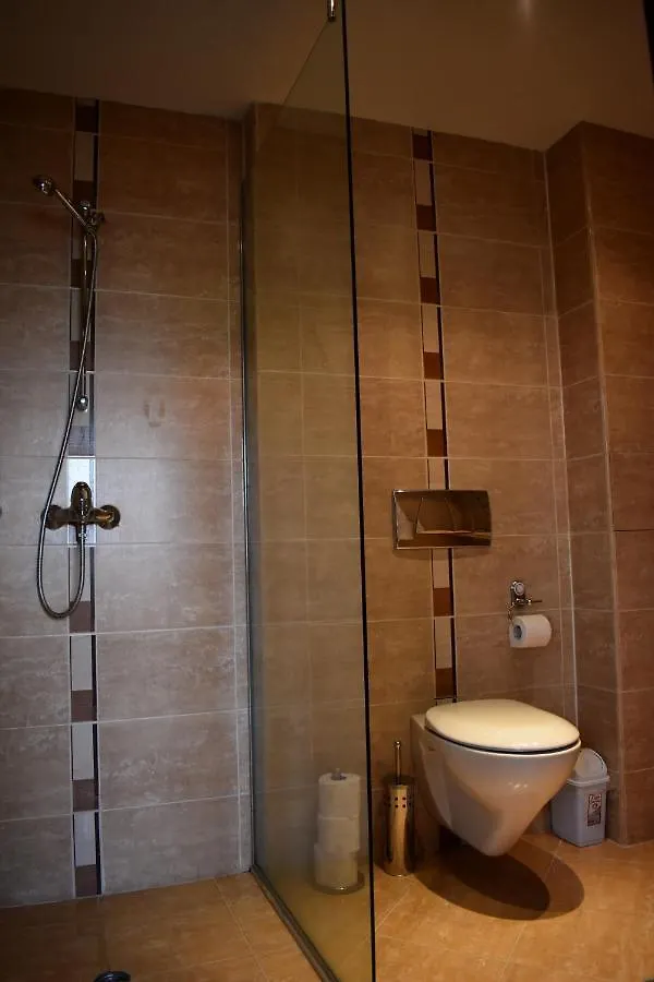 Terra Complex Hotel Razlog Apartment